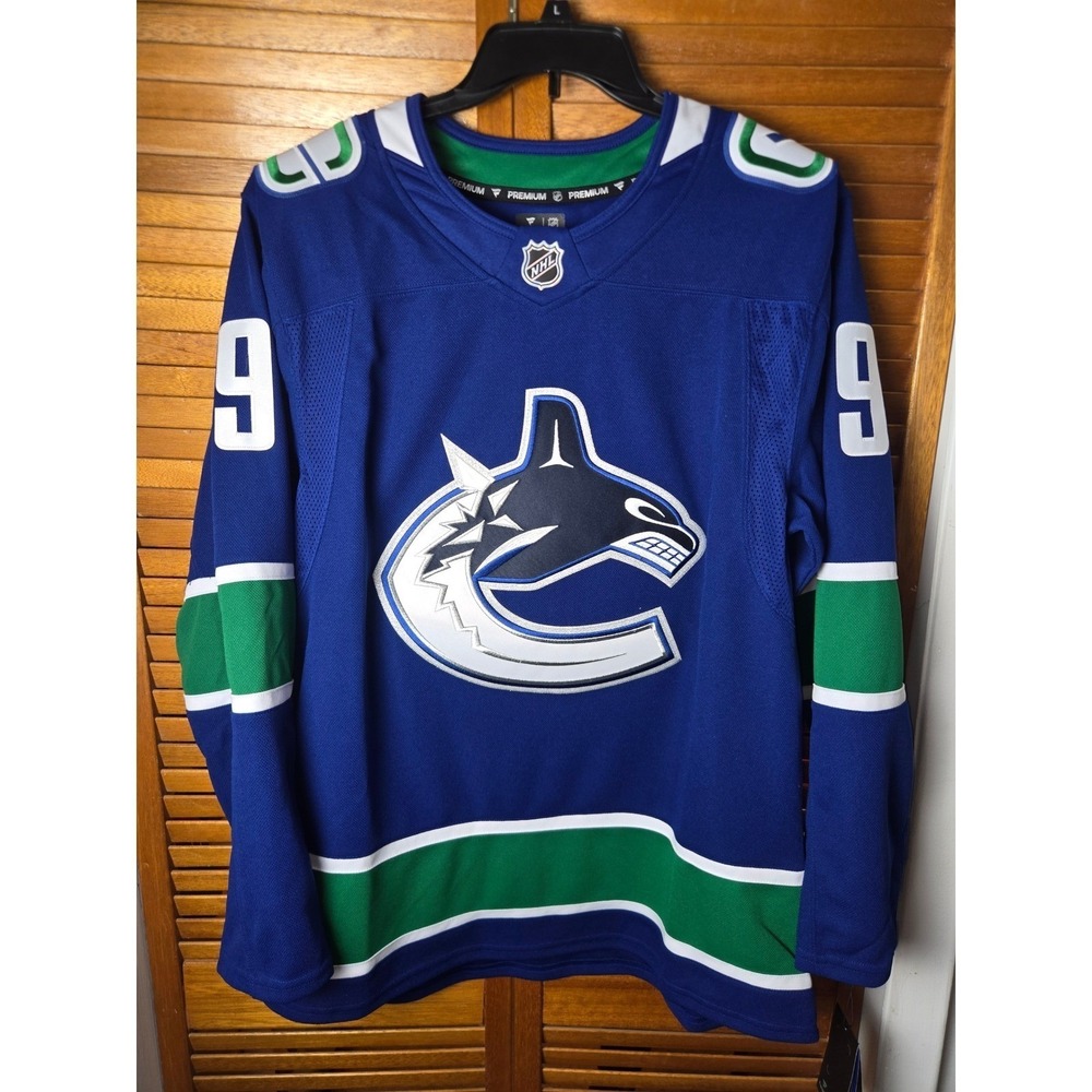 Vancouver Canucks JT Miller Fanatics Premium Jersey Size 52